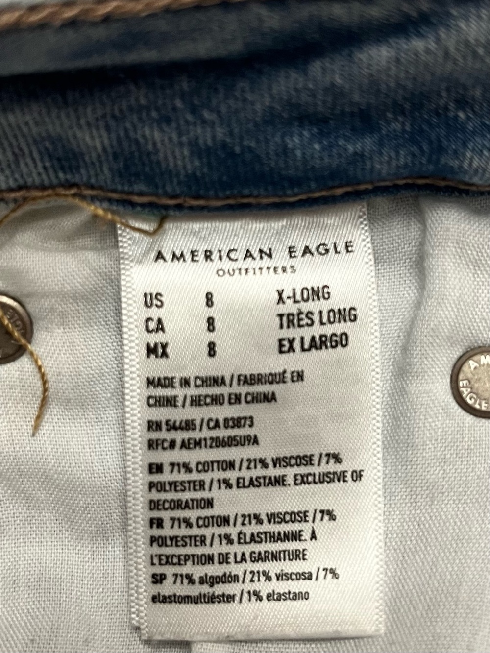 American Eagle High-Rise Distressed Flare Jeans Size 8 - Picture 8 of 12